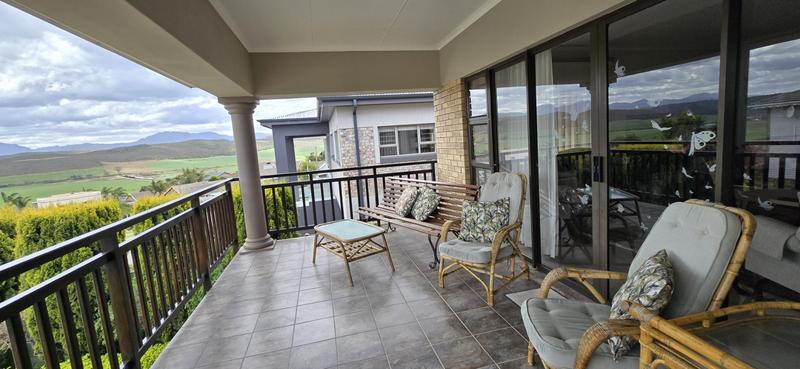 3 Bedroom Property for Sale in Fraaiuitsig Western Cape
